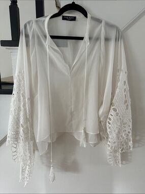 Few Moda White Oversized Lace-Sleeve Women's Blouse